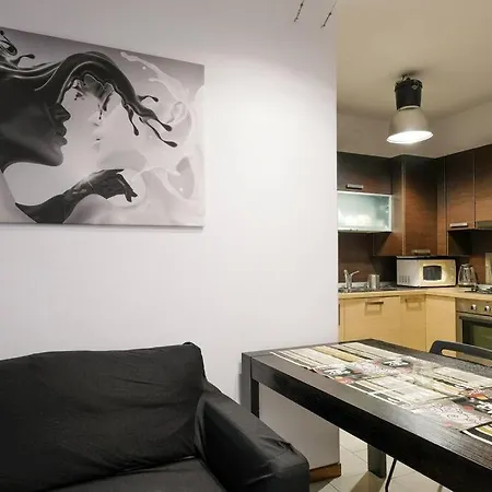 Apartment Intero Alloggio: *