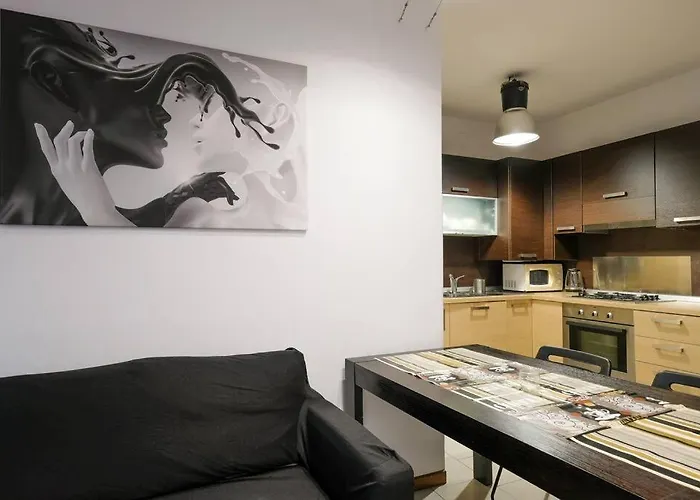 Apartment Intero Alloggio: *